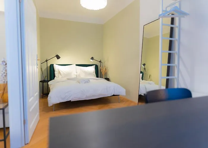 Apartment Schonbrunn In 10 Min Cozy Altbau Wien